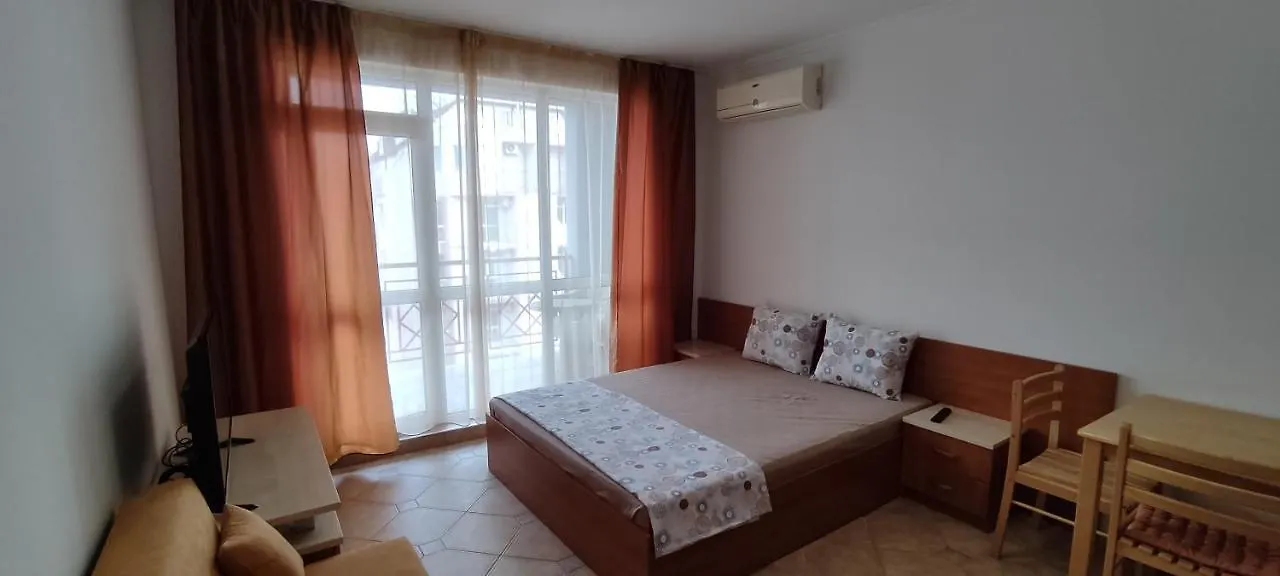 Central Plaza -Студио Apartment Sunny Beach